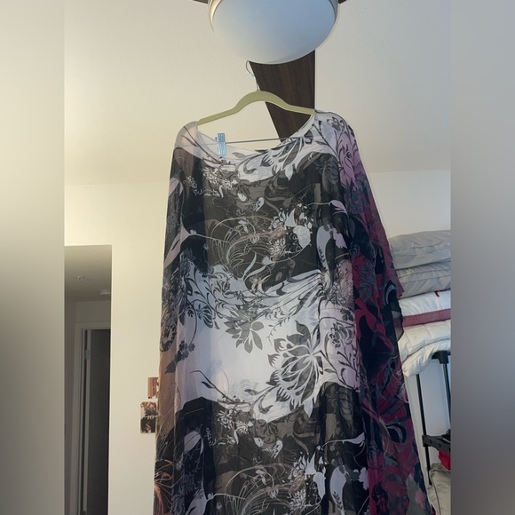 Beautiful chiffon Abaya - Picture 4 of 5